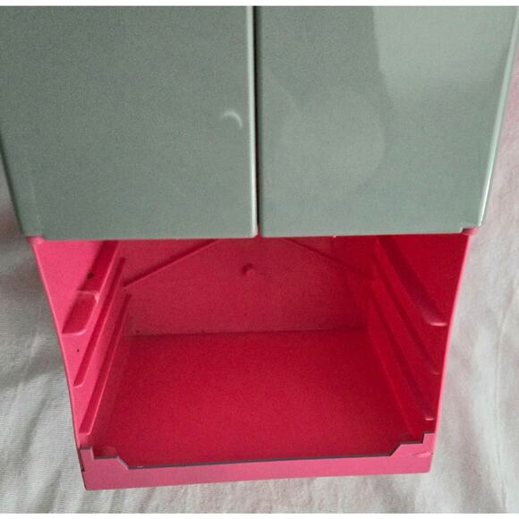 Doll Size Plastic Refridgerator No Bins or Shelves - Picture 12 of 15